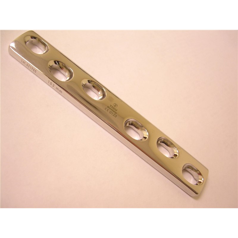 Broad Dynamic Compression Plate 103mm X 6 Hole For Use With 4.5mm Screw