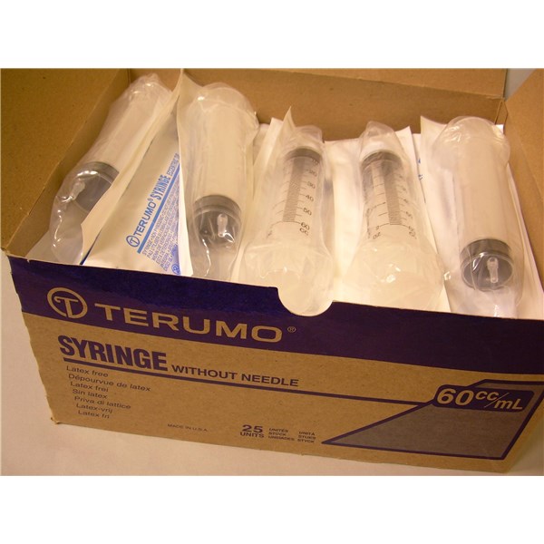60cc Syringes Terumo Eccentric Tip 100/bx